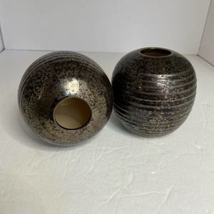 Pottery Vases 2 Round Unmarked Ribbed Brown